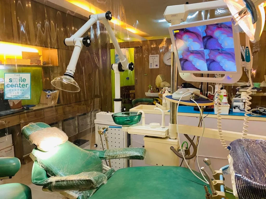 Smile Center Dental Clinic (Moonwalk Village)