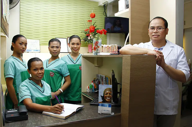 Smile More Dental Clinic (Manila)